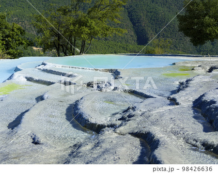 中国雲南省・白水台の石灰棚 / Baishuitai, Yunnan, China 中国雲南省・白水台の石灰棚 / Baishuitai, Yunnan, China 98426636