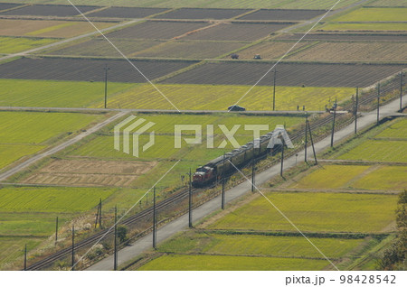 山口線 船平山俯瞰 DLやまぐち号 DD51 山口線 船平山俯瞰 DLやまぐち号 DD51 98428542