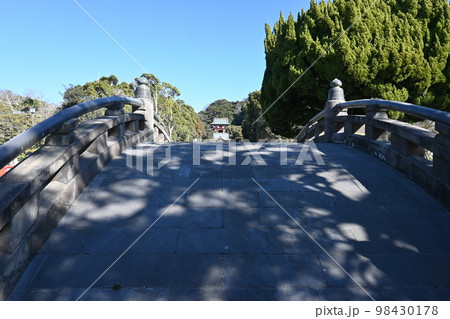 観光スポット・お正月の鶴岡八幡宮 98430178