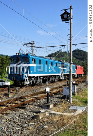 秩父鉄道の風景　電気機関車3連 98431302