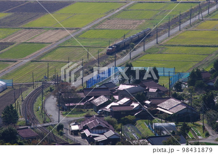 山口線 船平山俯瞰 DLやまぐち号 DD51 98431879