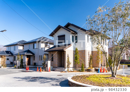 開発が進む郊外型戸建住宅団地 開発が進む郊外型戸建住宅団地 98432330