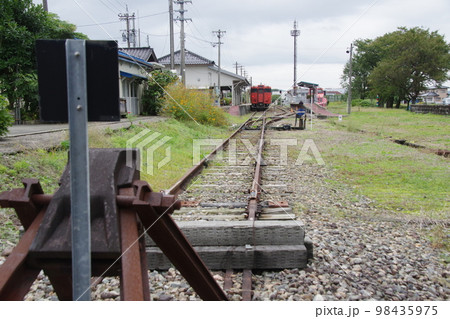 城端線 城端駅 終端部 98435975