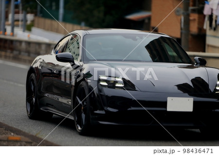 黒いスポーツカー イメージ 黒いスポーツカー イメージ 98436471