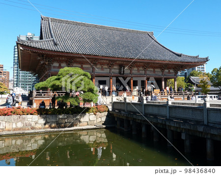 四天王寺 六時礼讃堂(大阪市天王寺区) 四天王寺 六時礼讃堂(大阪市天王寺区) 98436840