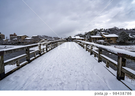 金沢の人気観光地・ひがし茶屋街の近くにある梅ノ橋 98438786