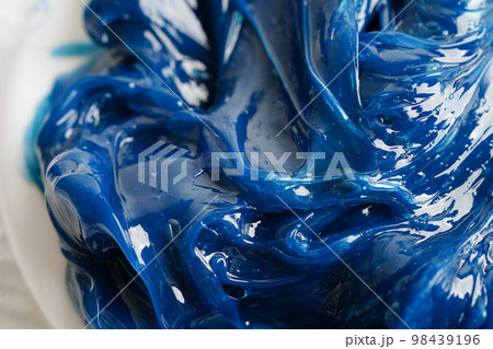 Grease, Blue premium quality synthetic lithium complex grease, high temperatures and machinery lubrication for automotive and industrial. Grease, Blue premium quality synthetic lithium complex grease, high temperatures and machinery lubrication for automotive and industrial. 98439196
