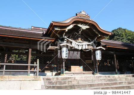 室津のまちなみ 賀茂神社 唐門 近景正面 兵庫県たつの市御津町室津 室津のまちなみ 賀茂神社 唐門 近景正面 兵庫県たつの市御津町室津 98441447
