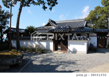 室津のまちなみ 賀茂神社 参籠所 兵庫県たつの市御津町室津 室津のまちなみ 賀茂神社 参籠所 兵庫県たつの市御津町室津 98441450