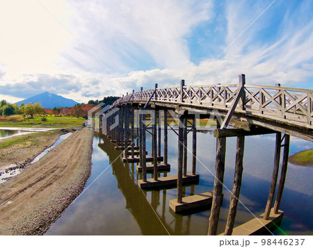 鶴の舞橋【青森県鶴田町】 鶴の舞橋【青森県鶴田町】 98446237