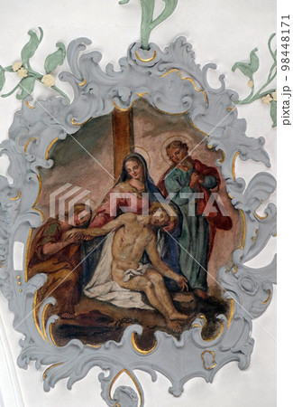 Lamentation of Christ, fresco on the ceiling of the Church of Our Lady of Sorrows in Rosenberg, Germany 98448171