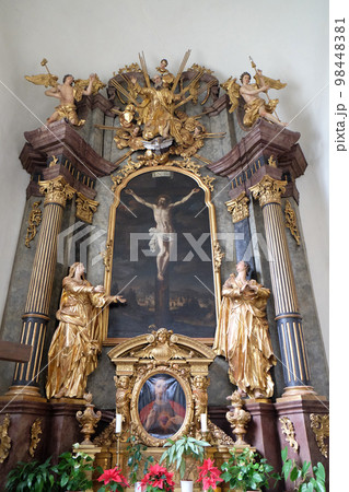 Altar of Holy Cross, Mariahilf church in Graz, Styria, Austria 98448381
