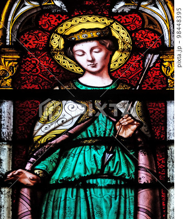 Saint Ursula, stained glass window in the Basilica of Saint Clotilde in Paris, France 98448395