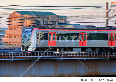 都営浅草線車両 98451838