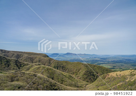 九重連山の風景 九重連山の風景 98451922