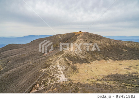 九重連山の風景 98451982