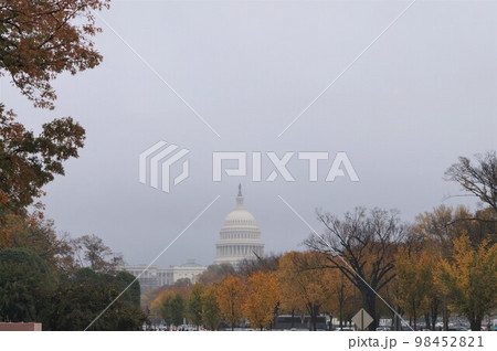 アメリカ合衆国 ワシントンの連邦議会議事堂 アメリカ合衆国 ワシントンの連邦議会議事堂 98452821