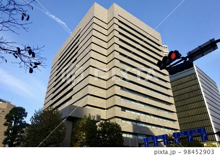 特許庁庁舎の外観 東京都千代田区霞ヶ関 特許庁庁舎の外観 東京都千代田区霞ヶ関 98452903