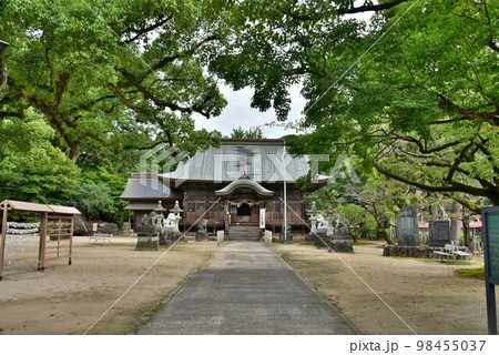 與止日女神社　拝殿 98455037