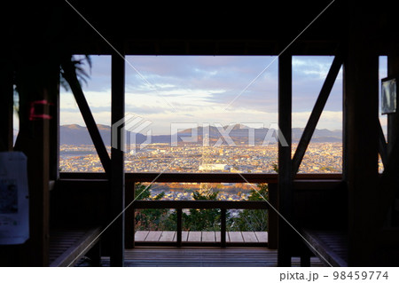 米田白山展望台の東屋からの風景 米田白山展望台の東屋からの風景 98459774