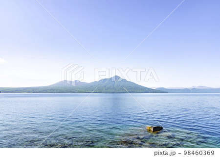 支笏湖、樽前山、風不死岳　千歳市 98460369