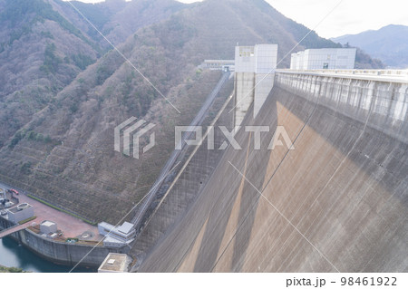宮ヶ瀬湖ダム 98461922
