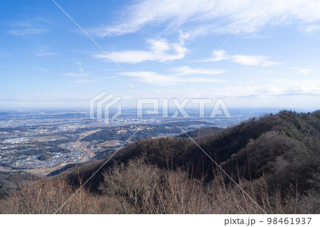 仏果山の山頂から見た景色（相模湾方面） 98461937