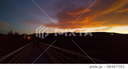 【アフリカ】モロッコの世界遺産アイットベンハドゥの夕暮れ 2019年9月に撮影 【アフリカ】モロッコの世界遺産アイットベンハドゥの夕暮れ 2019年9月に撮影 98467561