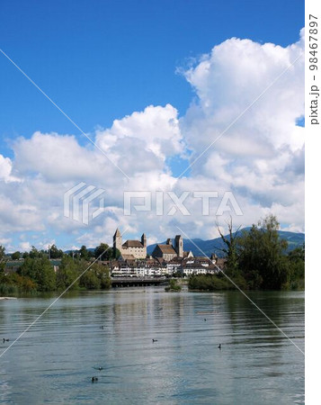 スイス ザンクト ガレン州 チューリッヒ湖とラッパースヴィール スイス ザンクト ガレン州 チューリッヒ湖とラッパースヴィール 98467897