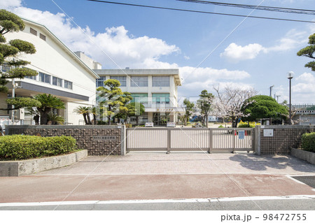 力合小学校校門 98472755