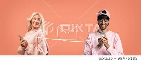 Romantic Young Woman Sending Message To Her Happy Arab Boyfriend 98476185