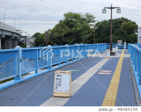 舞浜駅北口 98485250