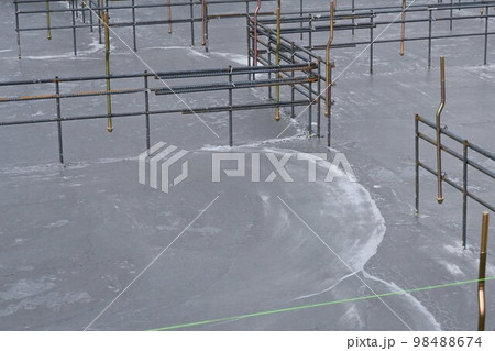 住宅建築基礎工事・コンクリート打設工事 98488674