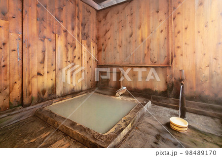 鶴の湯温泉　乳頭温泉郷 98489170