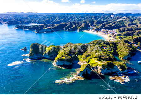 鵜原理想郷と鵜原海岸（千葉県勝浦市） 98489352