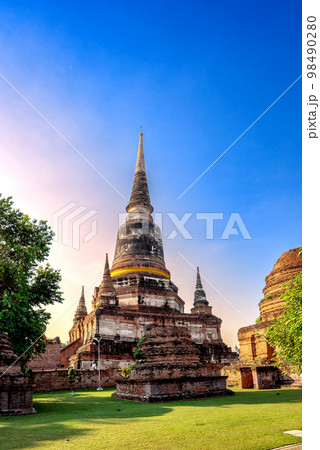 Historical Architecture, Wat Yai Chai Mongkol the old temple in Ayutthaya province Thailand Historical Architecture, Wat Yai Chai Mongkol the old temple in Ayutthaya province Thailand 98490280