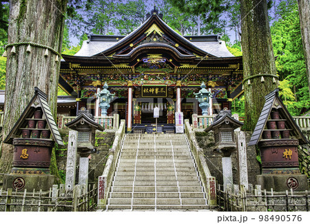秩父市三峰 三峯神社 拝殿 秩父市三峰 三峯神社 拝殿 98490576