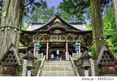 秩父市三峰 三峯神社 拝殿 秩父市三峰 三峯神社 拝殿 98491311