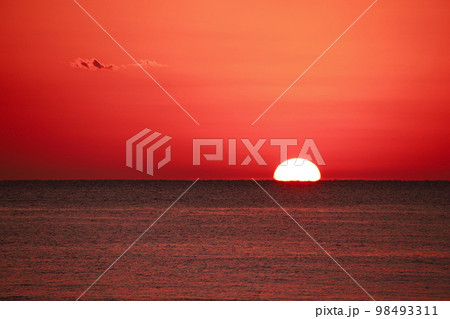 安田町のだるま夕日 98493311