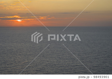 《京都府》晴れの日、経ヶ岬袖志園地の風景 98493901