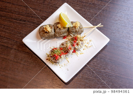 タコとイワシのつみれ串焼き タコとイワシのつみれ串焼き 98494361
