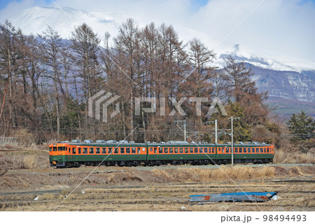しなの鉄道　御代田ー平原　しなの鉄道　169系　S52編成　湘南色　急行色 98494493