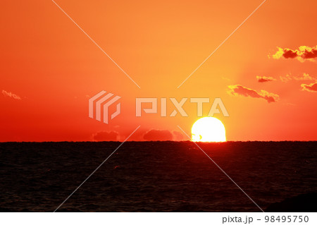 安田町のだるま夕日 安田町のだるま夕日 98495750