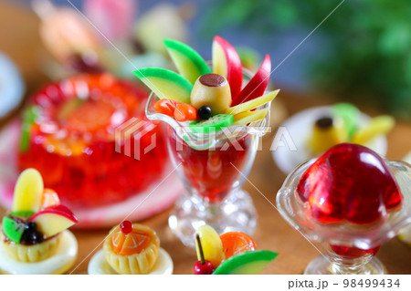 ハンドメイド ミニチュアスイーツ ②バレンタインのお茶会セット  