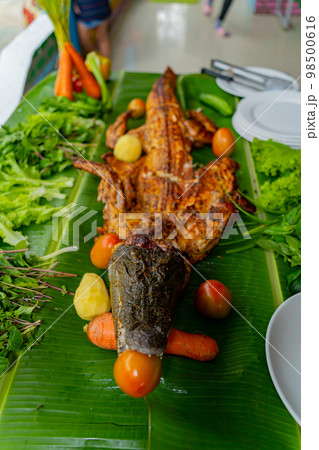 Crocodile grill.  98500616