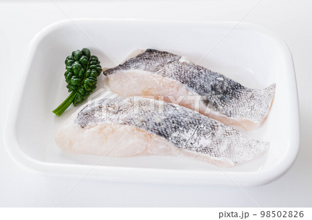 片栗粉をまぶしたマダラ 98502826