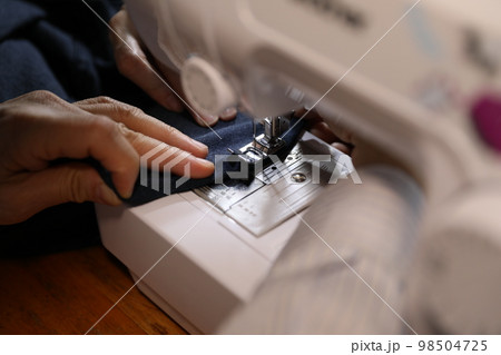裁縫 ソーイング 針仕事 98504725