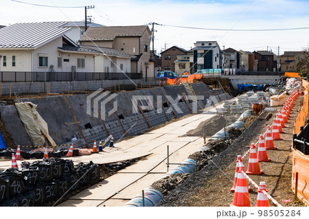埼玉県狭山市 不老川護岸工事 埼玉県狭山市 不老川護岸工事 98505284