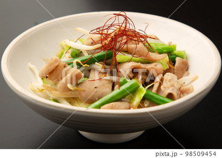 白モツの塩炒め 98509454