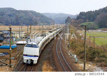 【JR西日本】北陸本線細呂木駅 683系「サンダーバード」 【JR西日本】北陸本線細呂木駅 683系「サンダーバード」 98514544
